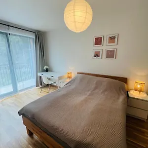 Nika 5 Apartment Prag