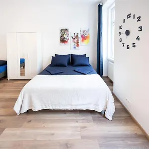 Radiant Premium - Fünfhaus Apartment Wien